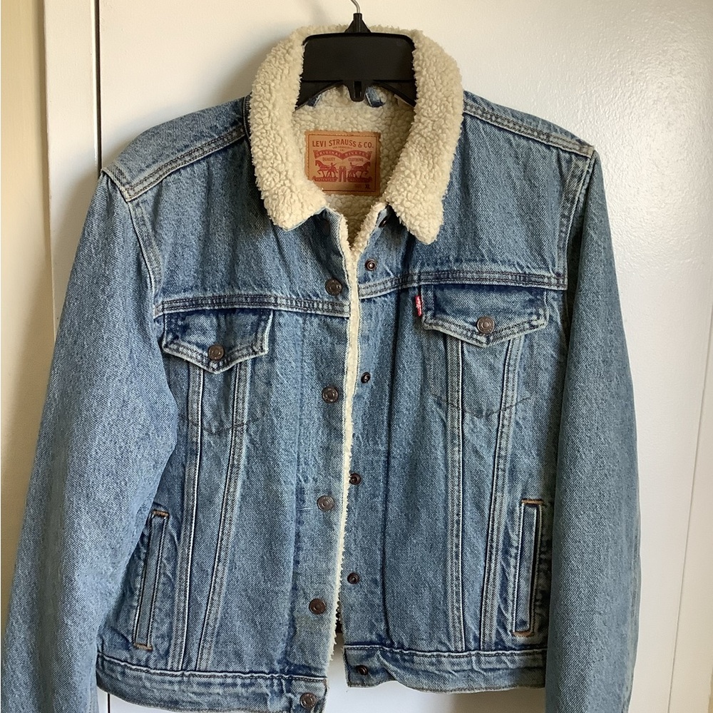 Levi’s Sherpa lined jacked